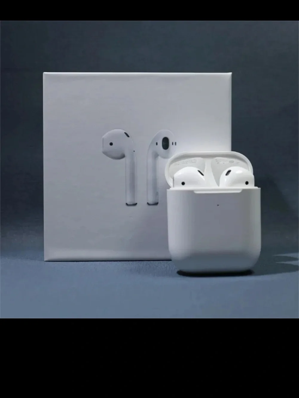 Apple White Wireless Earbud Headphones